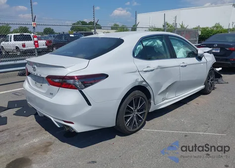 2024 Toyota Camry Se из США, поврежденный, VIN 4T1T11AK7RU196102